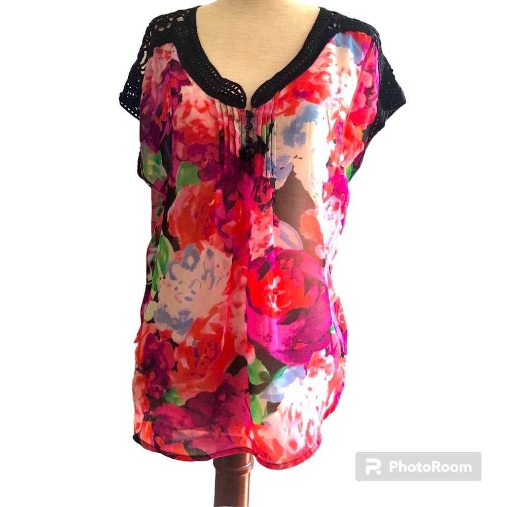 Fairycore floral sheer top black lace detail M‎